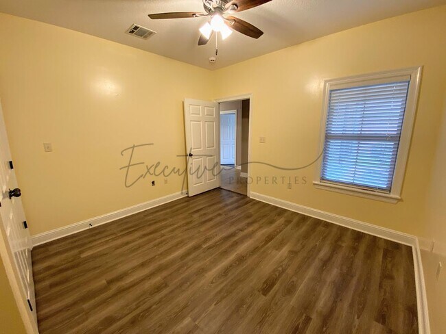 Foto del edificio - Family Home in Lafitte Landing – Fenced Ya...