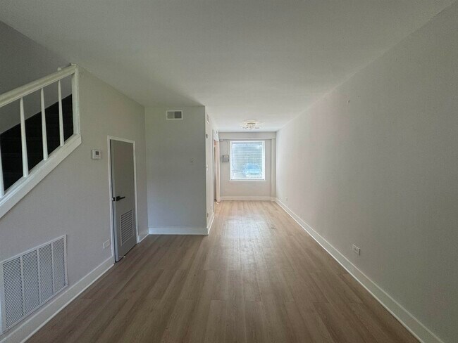 Foto del edificio - 1301 Goodbar Ave