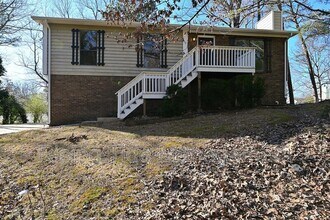 Building Photo - 436 10th Ct