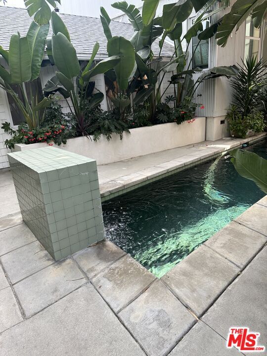 Foto del edificio - 2454 Penmar Ave
