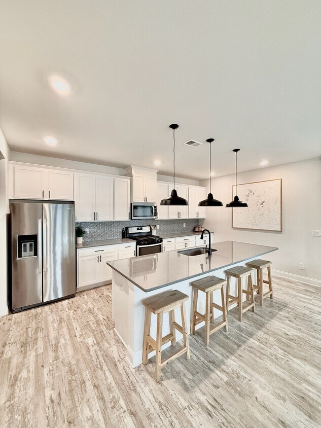 Foto principal - 2080 Notchleaf Rd