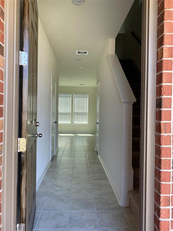 Foto del edificio - 17247 Rock Willow Ln