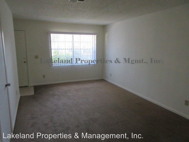 Building Photo - 1020 W Orange St