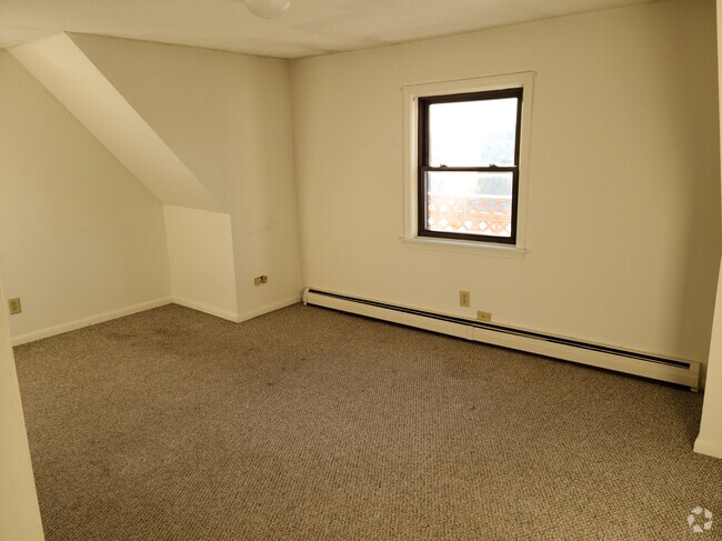 Building Photo - 1374 Bucksport Rd