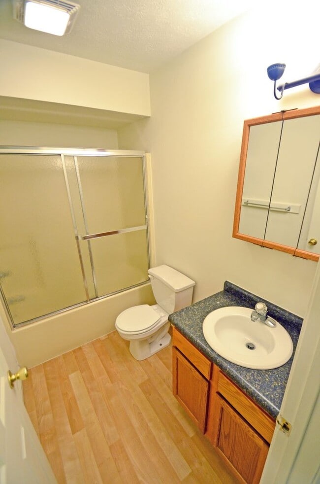 Foto del edificio - 3 story, 3.5 bedroom!