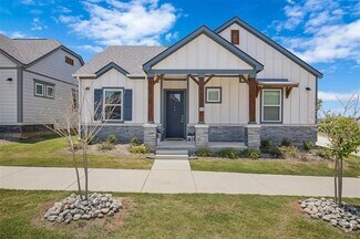 Building Photo - 5556 Lockhart Ln