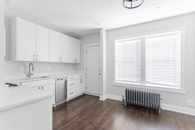 Foto del edificio - 5066 N Wolcott Ave