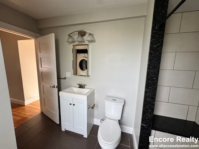 Foto del edificio - 13 Pleasant St