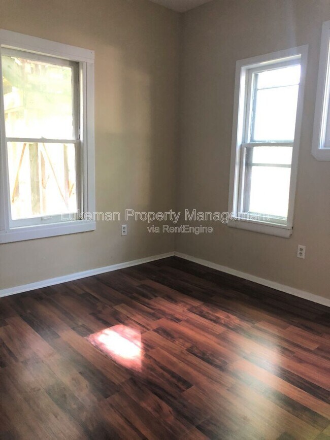 Foto del edificio - 701 Davis St