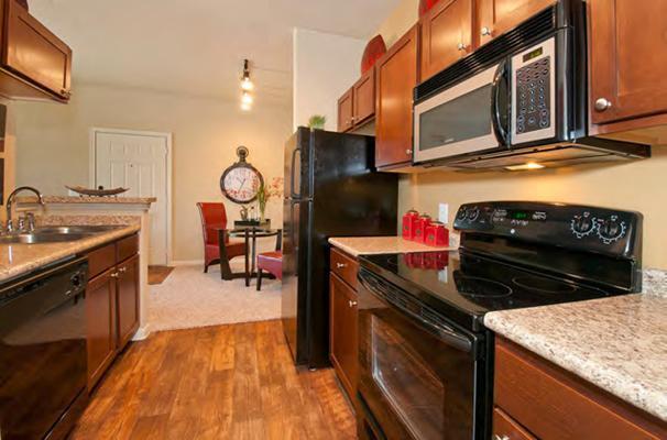 Building Photo - 210 Amberwood Dr S