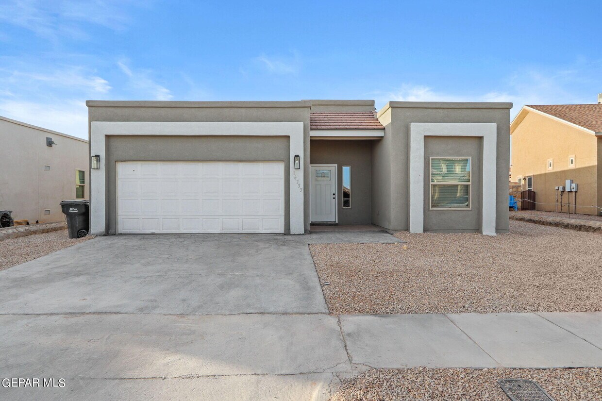 Foto principal - 14733 Horizon Vista Ave