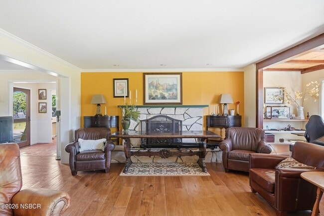 Building Photo - 2611 Janin Way