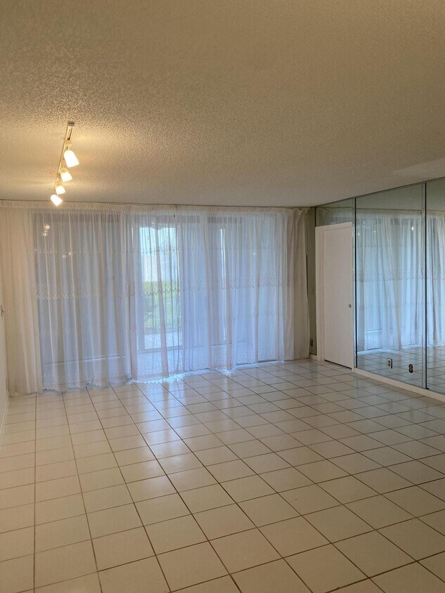 Foto principal - 4110 Tivoli Ct