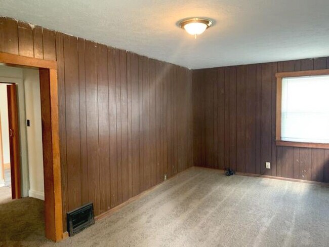 Building Photo - 1305 Curtis St