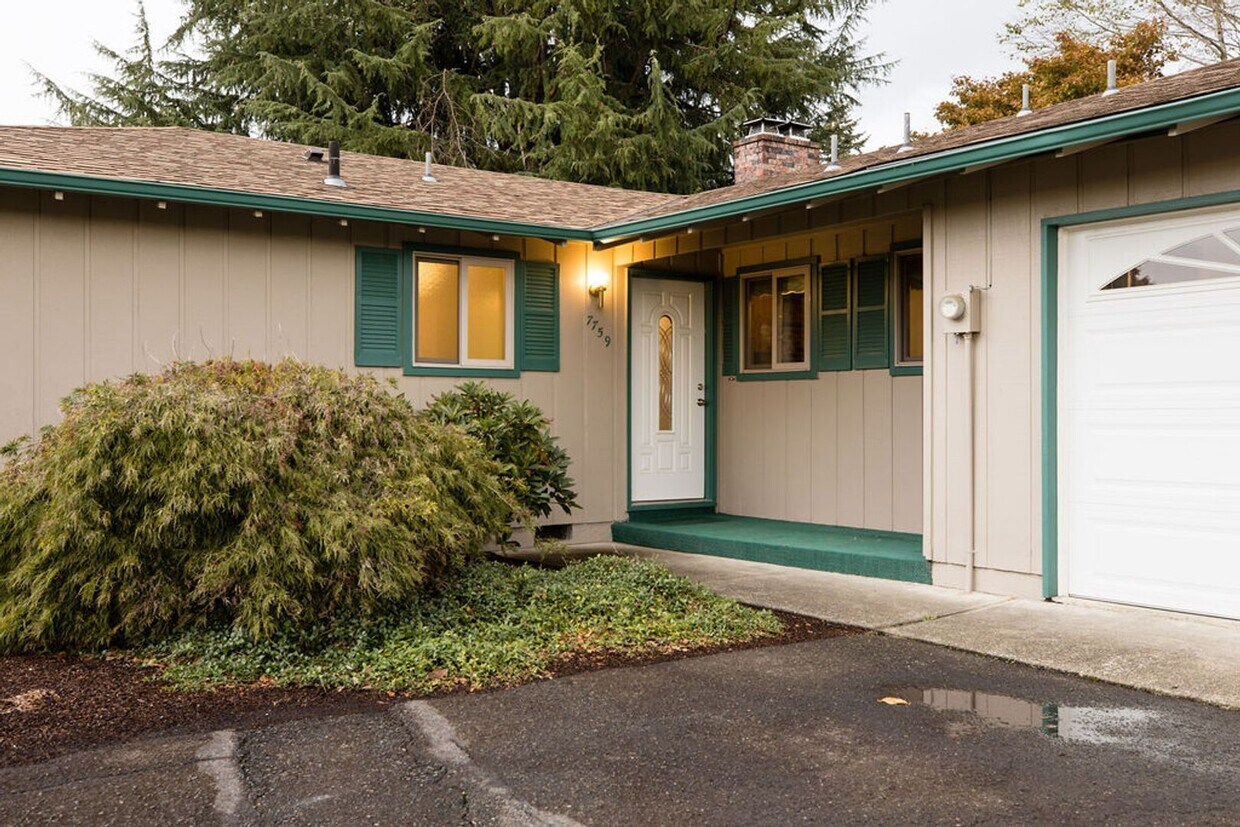 Primary Photo - Immaculately maintained 3-bdr/1.5-bath ran...