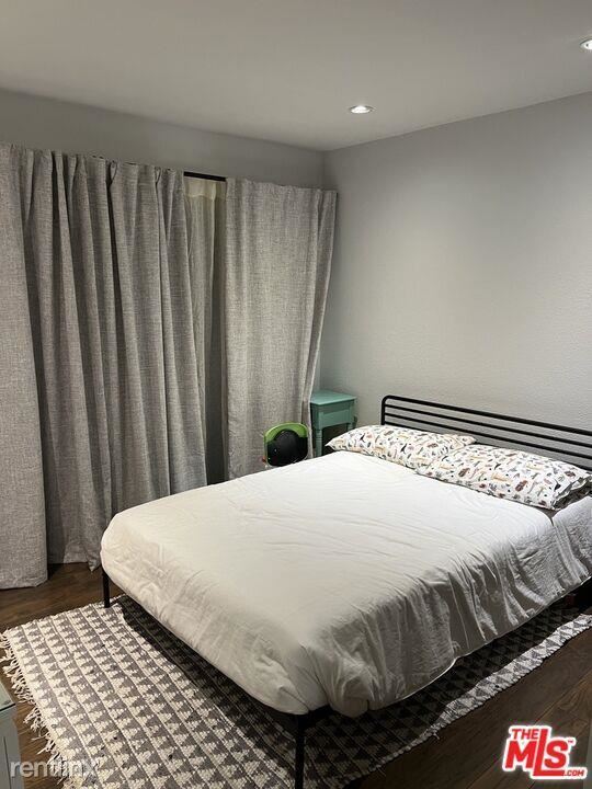 Building Photo - 2 br, 2 bath Condo - 141 S Clark Dr Apt 106