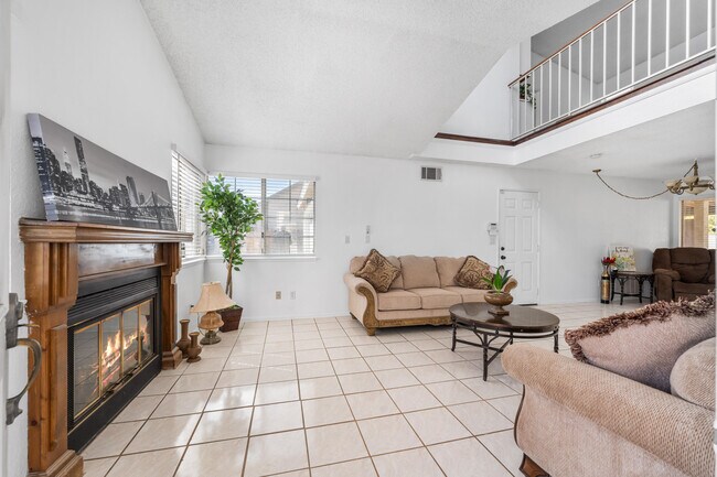 Foto del edificio - 42851 Lemonwood Dr