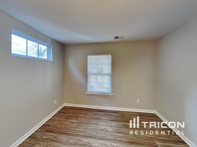 Building Photo - 543 Silver Spoon Ln