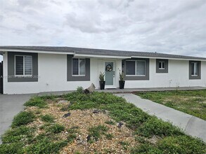 Building Photo - 75 SW 18th Ave