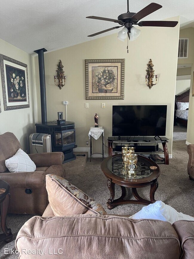 Foto del edificio - 3 br, 2 bath House - 223 Country Club Parkway