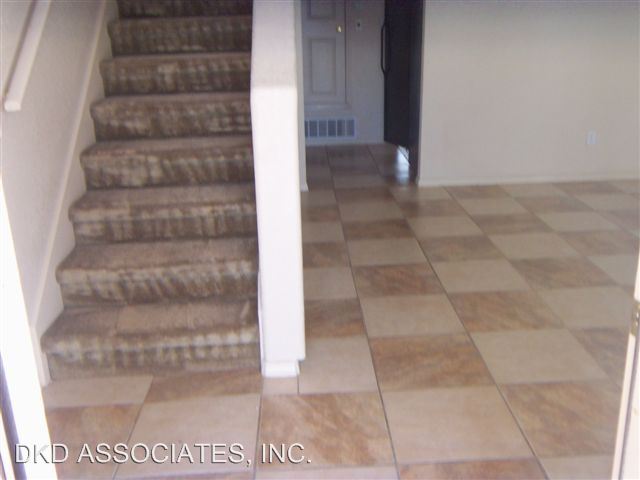 Building Photo - 10741 Pleasant Sand Dr