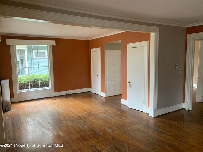 Building Photo - 1615 Monsey Ave