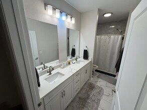 Building Photo - 12700 Bartram Park Blvd