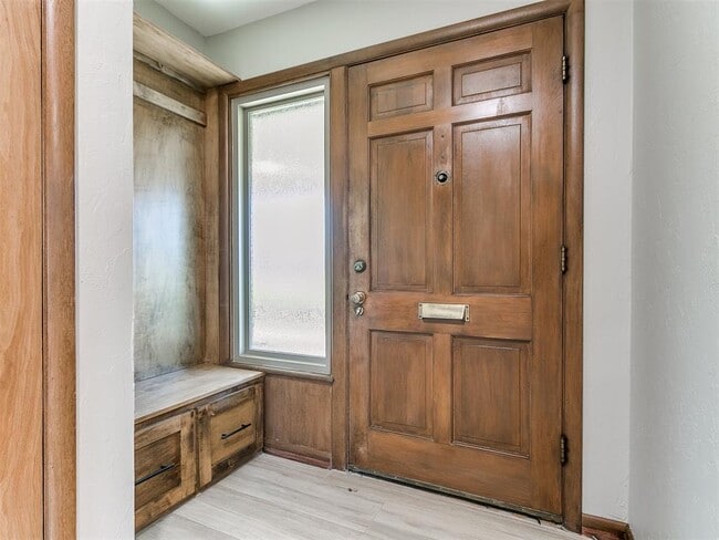 Building Photo - 2641 Osborne Dr