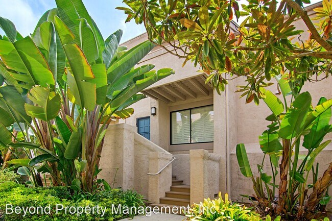 Building Photo - 2 br, 1 bath House - 8326 Via Sonoma Unit 62