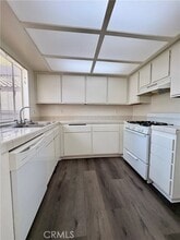 Building Photo - 9405 Mesa Verde Dr