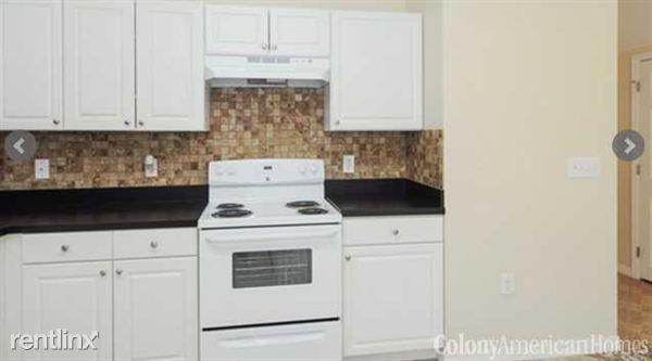Foto del edificio - 7700 N Highland Ave