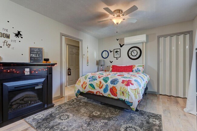 Foto del edificio - 2402 Buttermilk Rd W