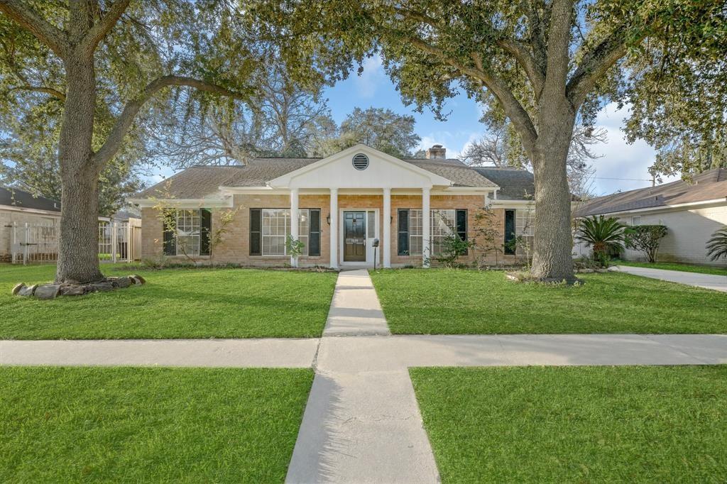 Primary Photo - 9039 Sandstone Rd