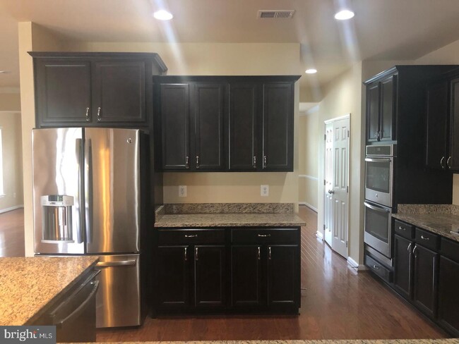 Building Photo - 21127 Ashburn Heights Dr