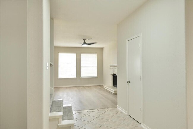 Building Photo - 23902 Spring Way Dr