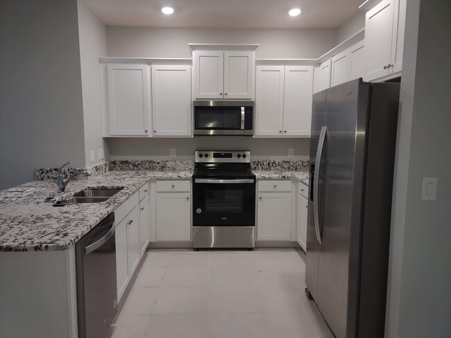 Foto del edificio - 5385 Sunshine Dr