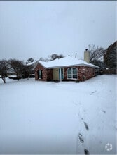 Building Photo - 30551 Oak Crest Rd