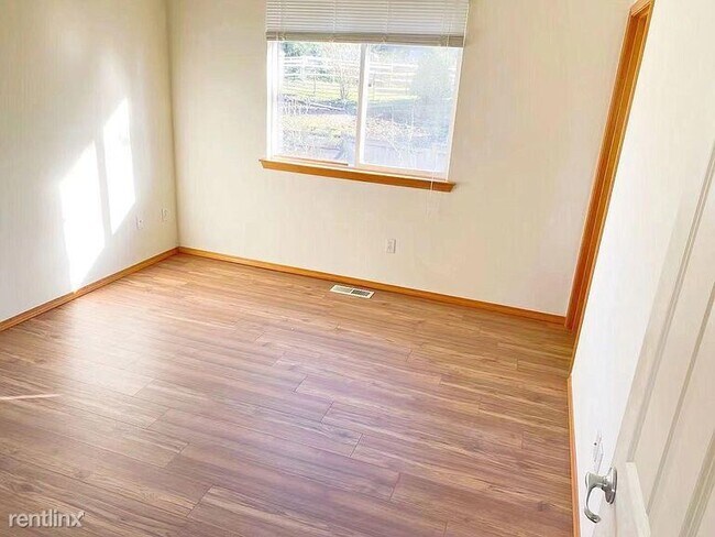 Foto del edificio - 4 br, 3 bath House - 2132 190th St SW