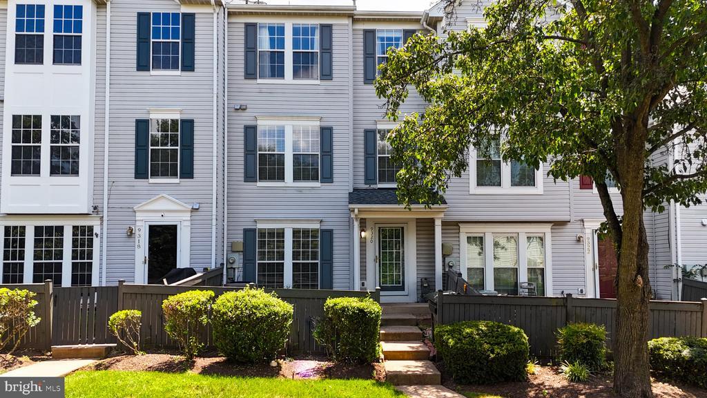 Foto principal - 9320 Fringe Tree Ln