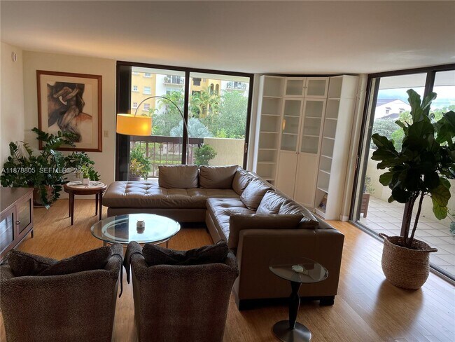 Foto del edificio - 600 Biltmore Way