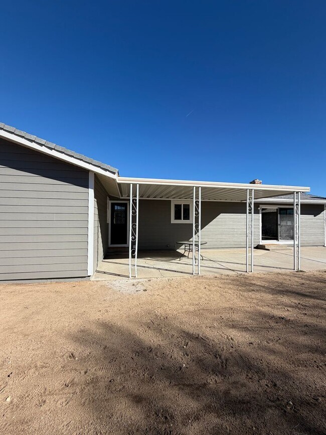 Foto del edificio - 509 Sonoma St