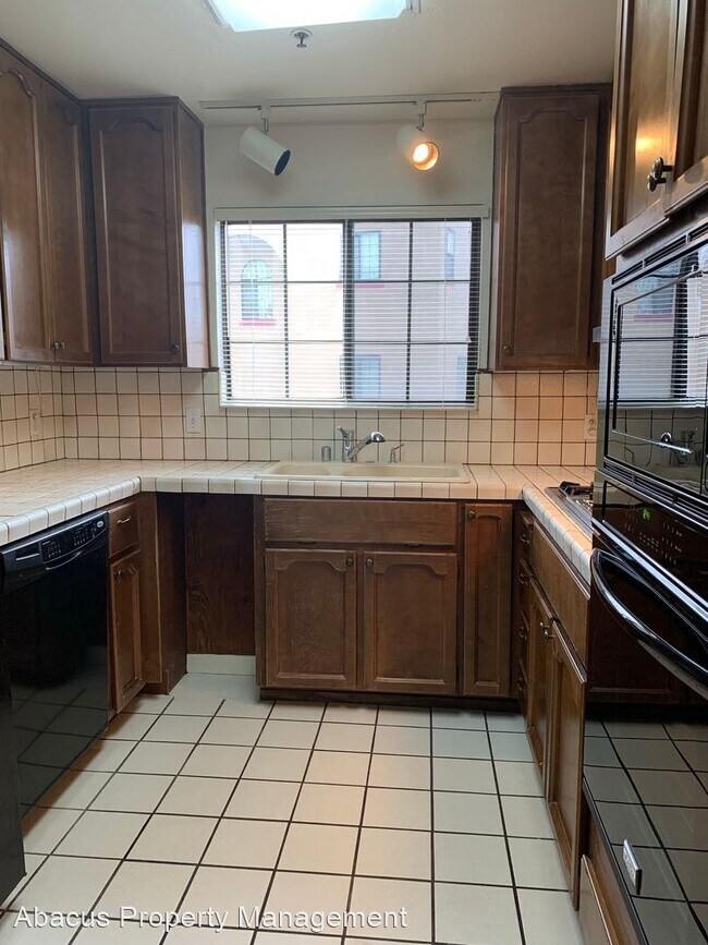 Building Photo - 1 br, 1 bath House - 520 Dorado Terrace