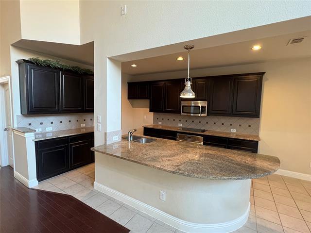 Foto del edificio - 13898 Alden Ln