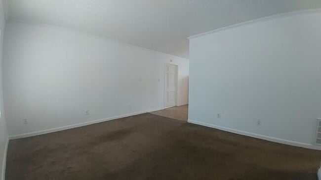 Building Photo - 3654 Beasley Dr