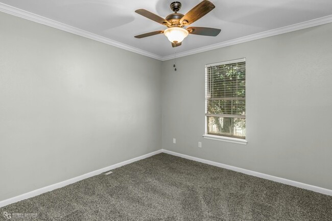 Building Photo - 10312 Cortez Dr