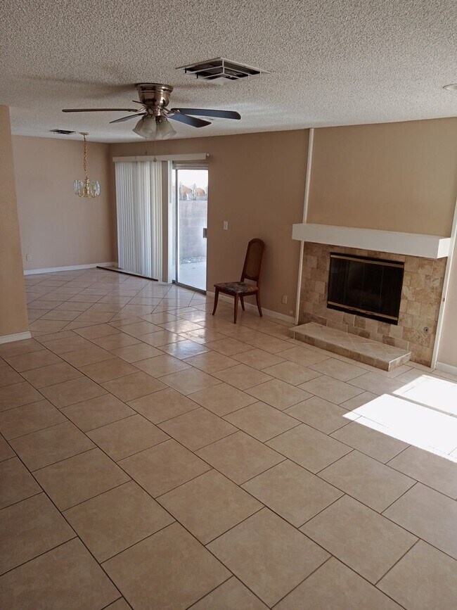 Foto del edificio - Welcome to this cozy 3-bedroom, 2-bathroom home!