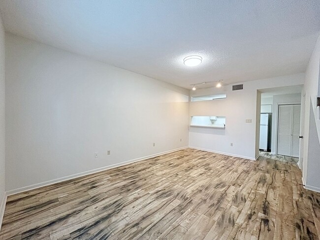 Foto del edificio - 1 Bedroom Near Local hospitals