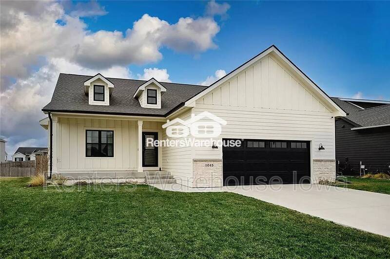 Foto principal - 1045 Cedar St