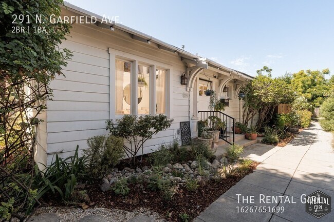 Building Photo - Sweet Fully Furnished Pasadena Bungalow | ...