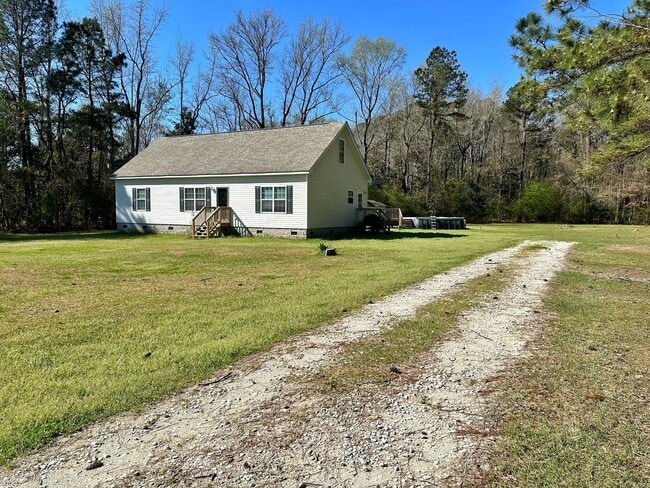 Building Photo - 103 Meadowview Rd